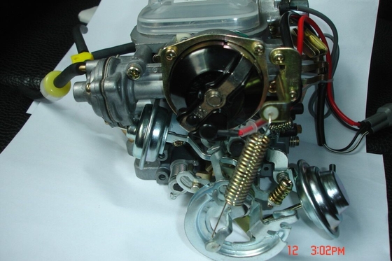 Toyota 22R Motor OEM 21100-35520 için Caburetor Benzinli Motor Parçaları
